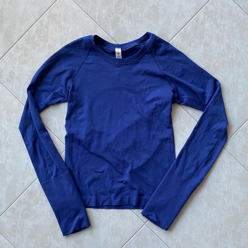 Size 2 swiftly tech long sleeve race length
